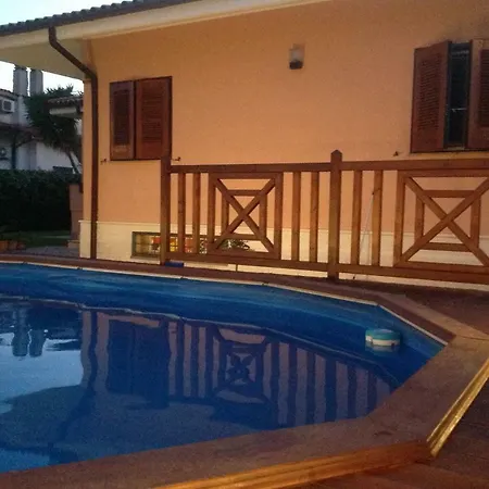 Villa Nevada Esclusiva Con Piscina Privata, Il Tuo Angolo Di Pace A 5 Minuti Dal Mare E 20 Minuti Da Roma